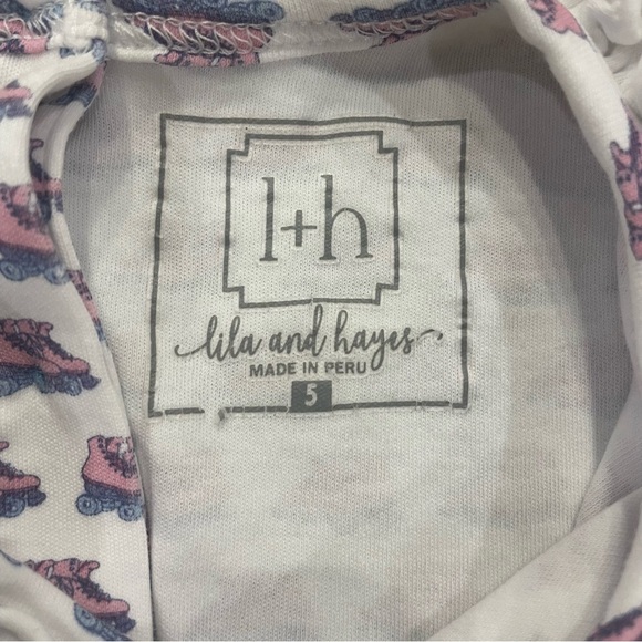 Girl’s lila and hayes Ruffle Neck Roller Skate Print Top Size 5 - Picture 6 of 10